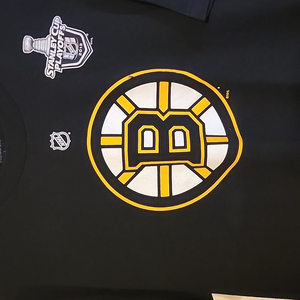 Boston Bruins t shirt